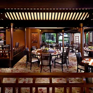 Mandarin Oriental, Szálloda