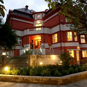 https://hotel-villa.praguehotelsweb.com